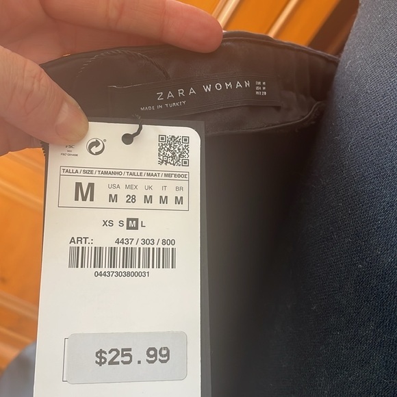 🔥Zara Black Sateen Off-the-Shoulder Top Size Medium🔥 🥳 - Picture 8 of 13